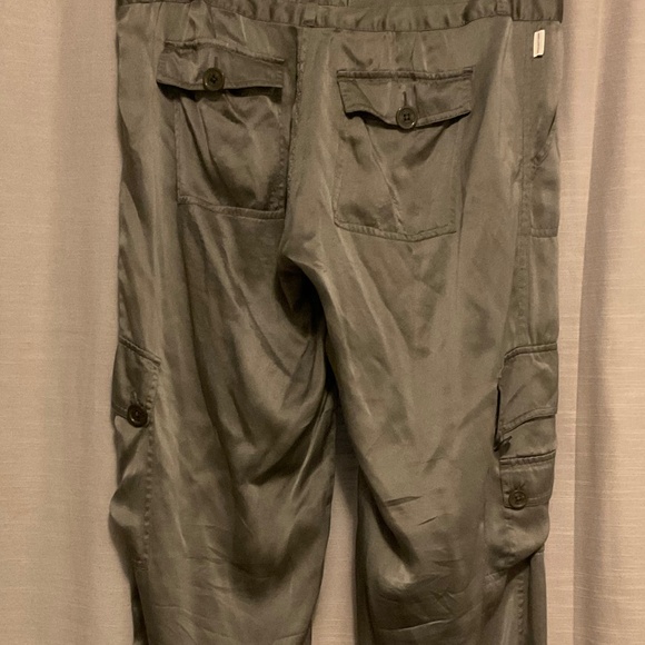 Real silk Olive green Y2K capri cargo pants - Picture 5 of 9